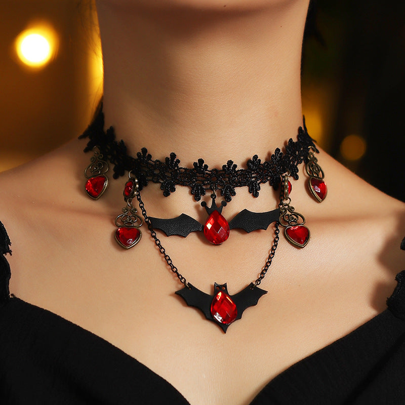 Collier chauve-souris en dentelle, Halloween