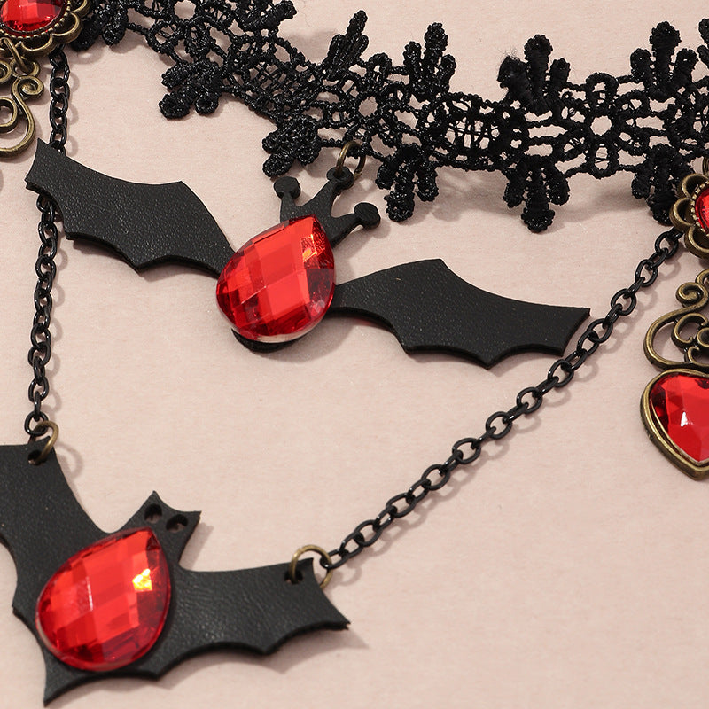 Collier chauve-souris en dentelle, Halloween