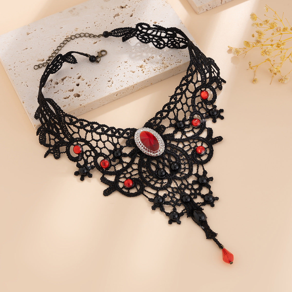 Collier ras-de-cou gothique, Halloween